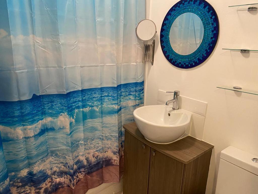 Lodge Loxley's Devon Brixham
